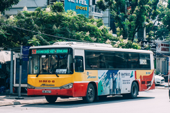 Lộ trình xe buýt 53 (53A - 53B) Hà Nội: Từ Hoàng Quốc Việt đi Đông Anh và từ Bến xe Mỹ Đình đi KCN Quang Minh