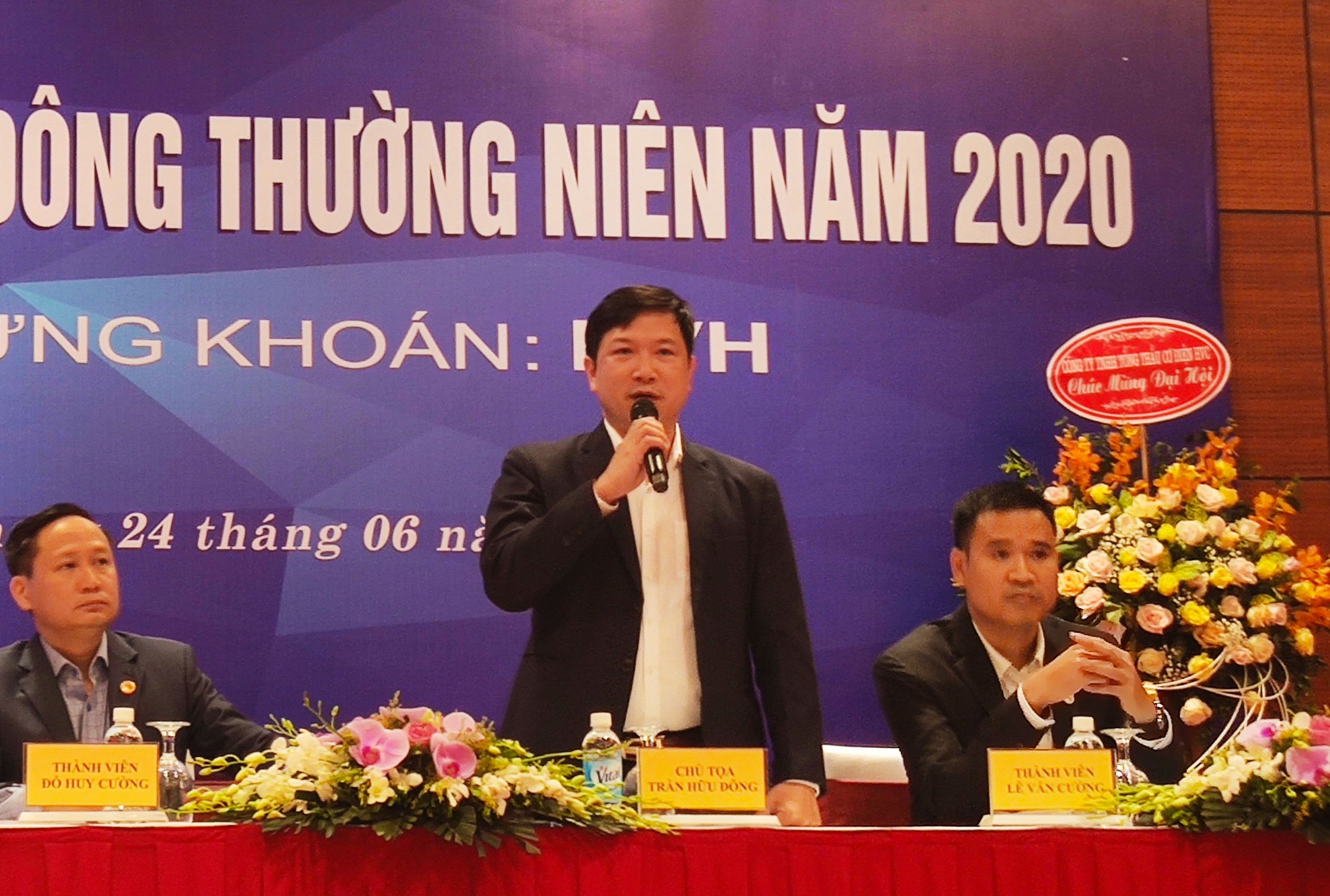 ĐHĐCĐ HVH: Hụt phát hành trái phiếu, HVC Group tiếp tục lên kế hoạch gọi vốn lấn sân sang bất động sản nghỉ dưỡng - Ảnh 3. ĐHĐCĐ HVH: Hụt phát hành trái phiếu, HVC Group tiếp tục lên kế hoạch gọi vốn lấn sân sang bất động sản nghỉ dưỡng - Ảnh 3.