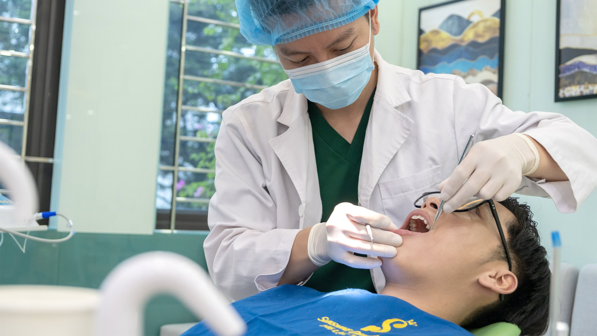 Nha khoa, phẫu thuật thẩm mĩ có thể thành mũi nhọn để phát triển du lịch y tế ở Việt Nam - Ảnh 2. Nha khoa, phẫu thuật thẩm mĩ có thể thành mũi nhọn để phát triển du lịch y tế ở Việt Nam - Ảnh 2.