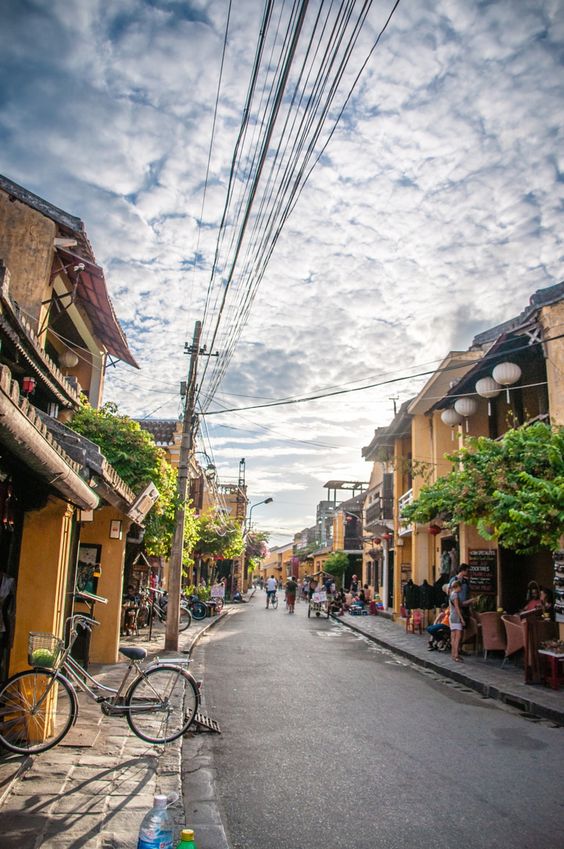 Tour du lịch Đà Nẵng khởi hành từ Cần Thơ: Lộ trình hấp dẫn khám phá các địa danh và món ăn nức tiếng Đà thành - Ảnh 9. Tour du lịch Đà Nẵng khởi hành từ Cần Thơ: Lộ trình hấp dẫn khám phá các địa danh và món ăn nức tiếng Đà thành - Ảnh 9.
