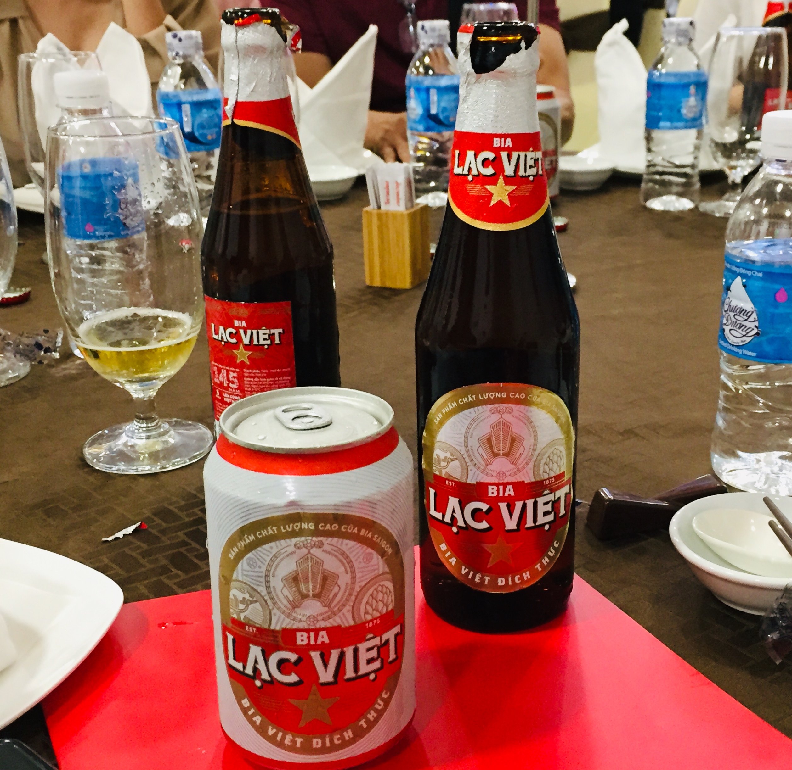 Ra mắt dòng 'bia lạc quan Việt Nam', Sabeco đảm bảo các thương hiệu cùng phân khúc không ăn thịt lẫn nhau - Ảnh 3. Ra mắt dòng 'bia lạc quan Việt Nam', Sabeco đảm bảo các thương hiệu cùng phân khúc không ăn thịt lẫn nhau - Ảnh 3.