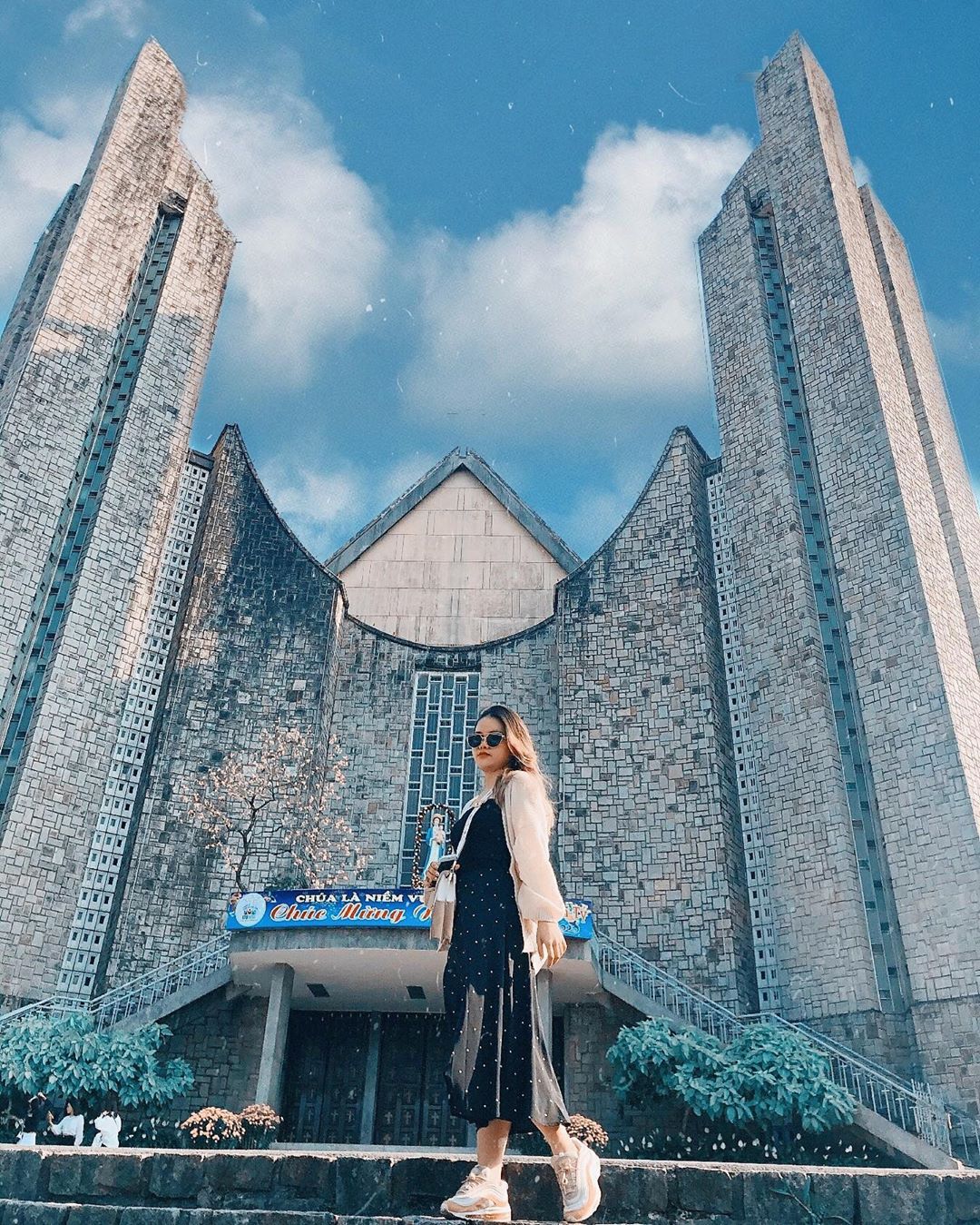 Tour du lịch Huế từ Đà Nẵng: Hè chao nghiêng cùng những gói tour đầy hấp dẫn - Ảnh 18. Tour du lịch Huế từ Đà Nẵng: Hè chao nghiêng cùng những gói tour đầy hấp dẫn - Ảnh 18.