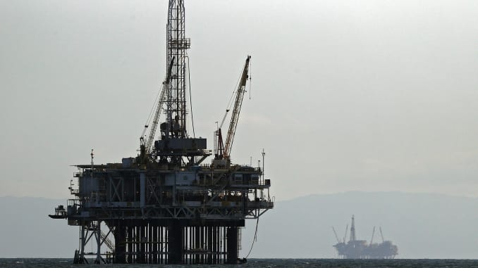 Giá xăng dầu hôm nay 29/6: Tiếp tục đà giảm do COVID-19 lây lan rộng tại Trung Quốc - Ảnh 1. Giá xăng dầu hôm nay 29/6: Tiếp tục đà giảm do COVID-19 lây lan rộng tại Trung Quốc - Ảnh 1.
