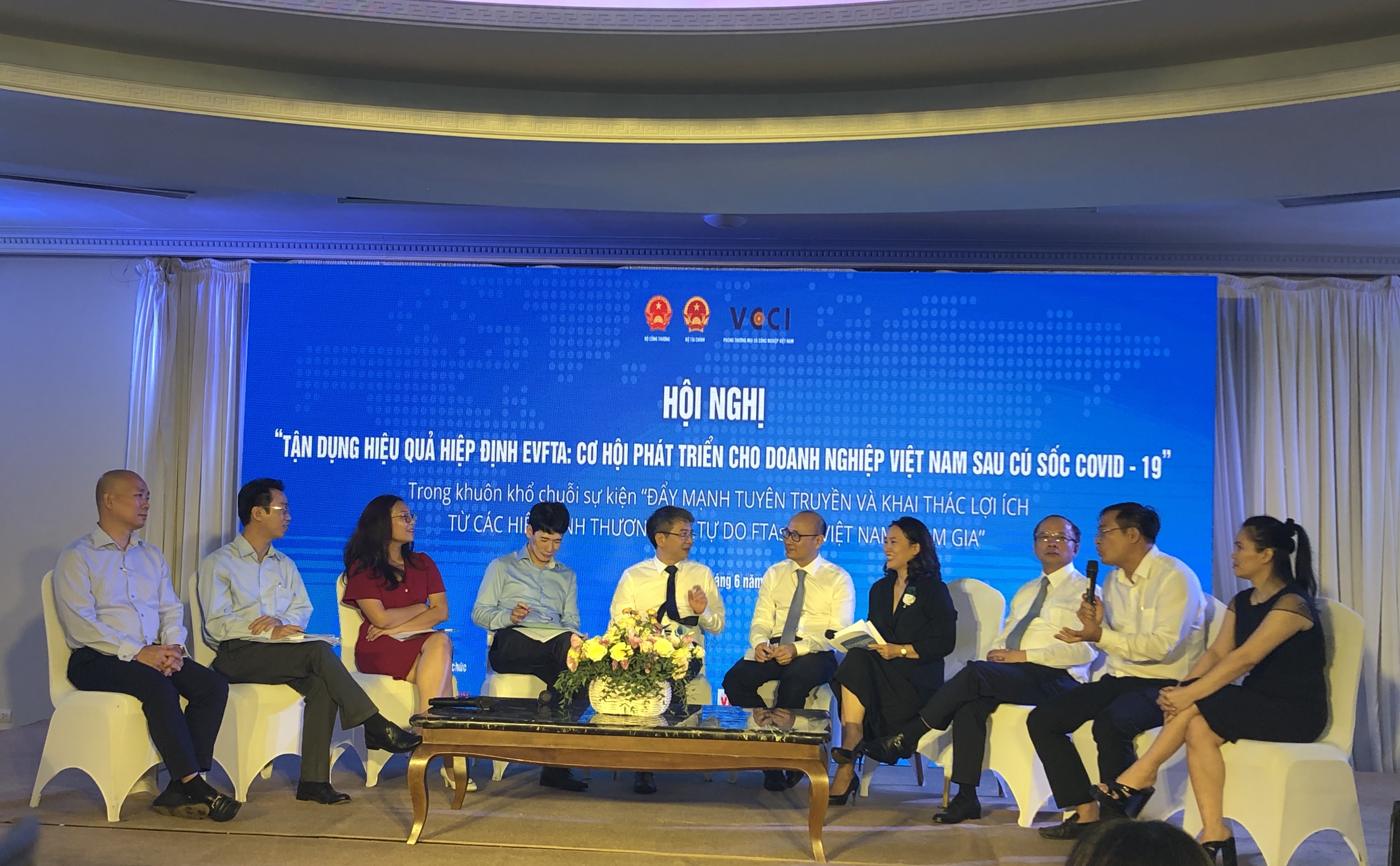 Thứ trưởng Bộ Công Thương: Nhiều doanh nghiệp vẫn chưa quan tâm đến EVFTA - Ảnh 1. Thứ trưởng Bộ Công Thương: Nhiều doanh nghiệp vẫn chưa quan tâm đến EVFTA - Ảnh 1.