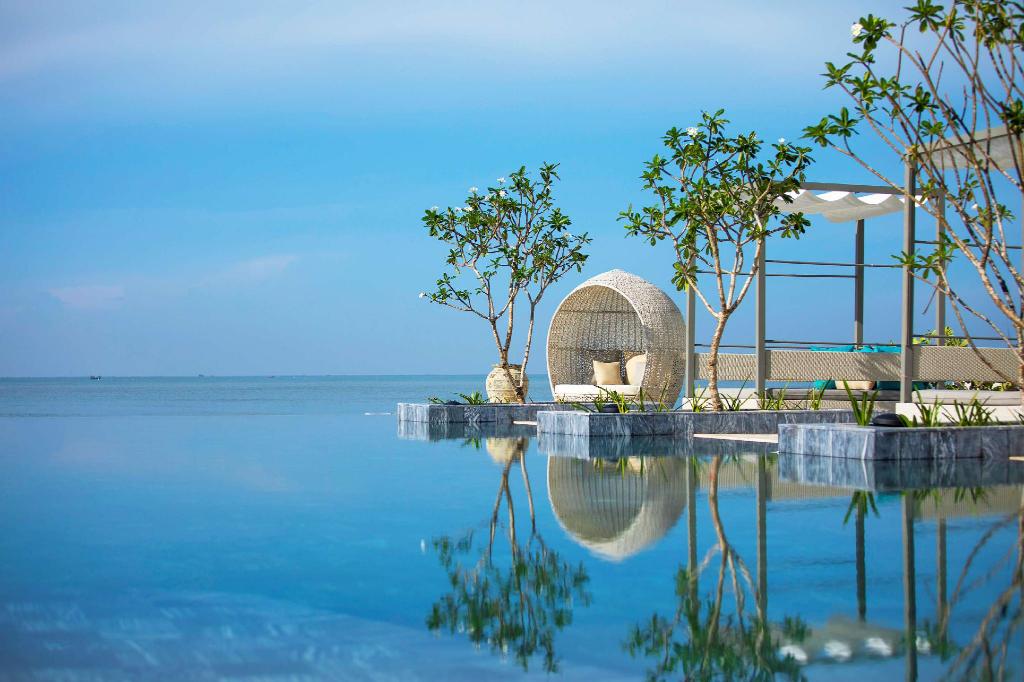 Sợ Vũng Tàu đông đúc, ghé ngay resort ở Hồ Tràm để hưởng thụ biển xanh - Ảnh 1. Sợ Vũng Tàu đông đúc, ghé ngay resort ở Hồ Tràm để hưởng thụ biển xanh - Ảnh 1.