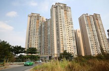 Sài Gòn 'tuyệt chủng' nhà giá rẻ