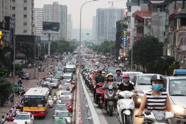 Bộ Giao thông Vận tải chính thức rút lại quy định xe máy phải bật đèn cả ngày - Ảnh 1. Bộ Giao thông Vận tải chính thức rút lại quy định xe máy phải bật đèn cả ngày - Ảnh 1.