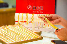 Giá vàng hôm nay 30/6: Vàng SJC tiếp đà tăng, vượt mốc 49 triệu đồng/lượng
