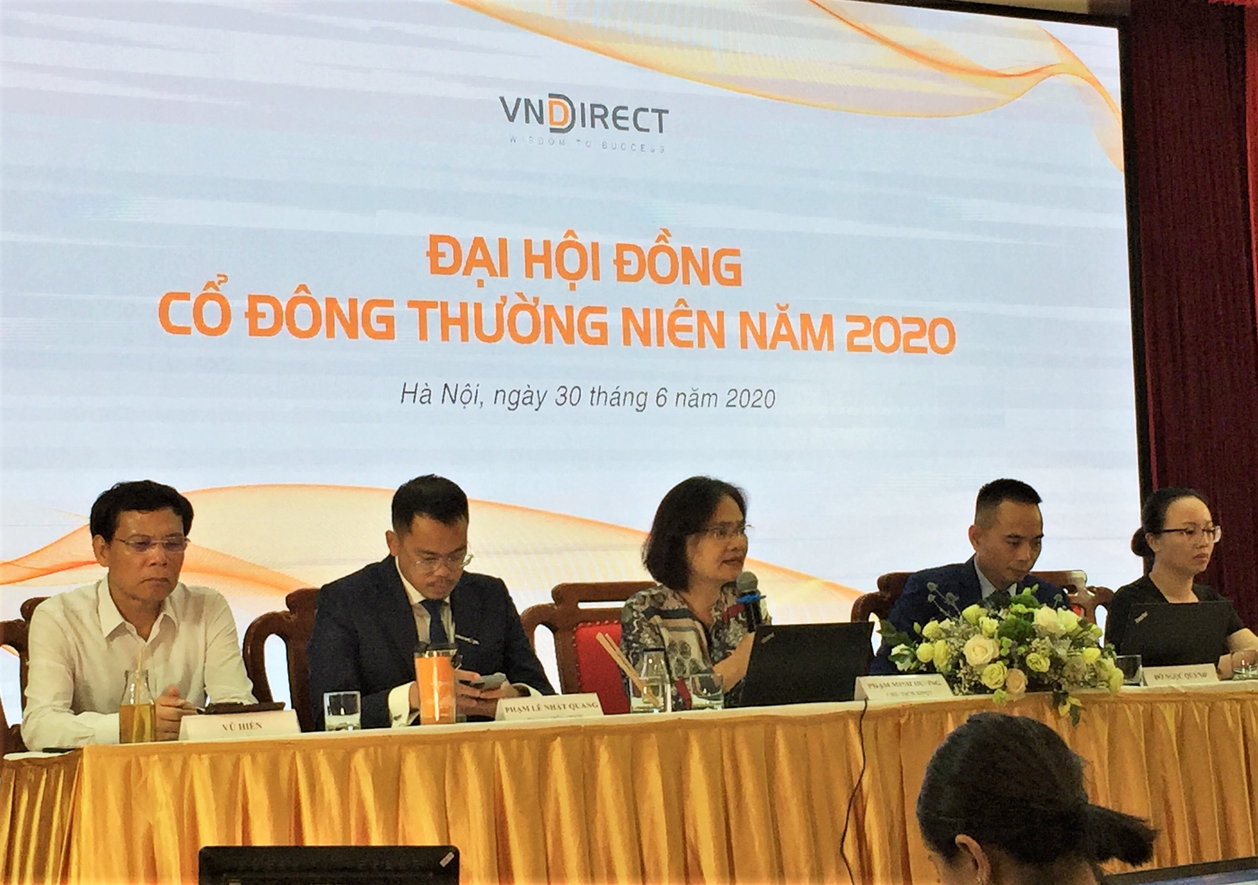 Đề cử quyền Tổng Giám đốc Đỗ Ngọc Quỳnh vào HĐQT VNDirect - Ảnh 1. Đề cử quyền Tổng Giám đốc Đỗ Ngọc Quỳnh vào HĐQT VNDirect - Ảnh 1.
