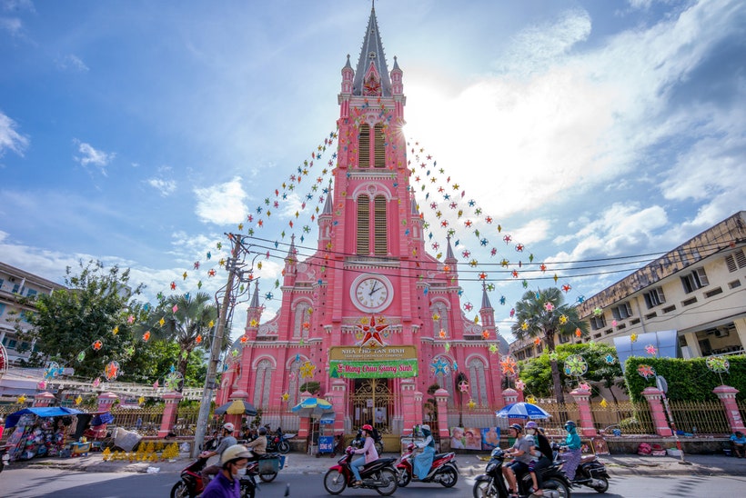 Nhà thờ Tân Định, Việt Nam lọt top 10 điểm đến màu hồng đẹp nhất thế giới - Ảnh 6. Nhà thờ Tân Định, Việt Nam lọt top 10 điểm đến màu hồng đẹp nhất thế giới - Ảnh 6.