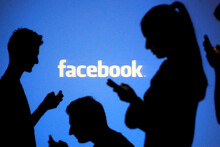 Facebook và sự thay đổi ngày càng khó hiểu ông chủ Zuckerberg