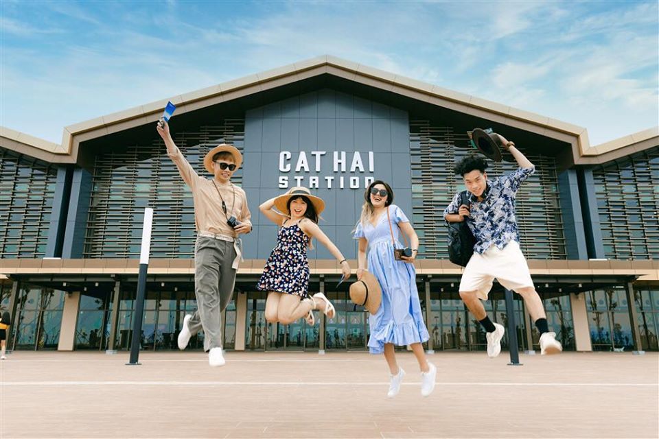 Khai trương tuyến cáp treo Cát Hải - Phù Long, nhiều ưu đãi hấp dẫn dành cho du khách - Ảnh 2. Khai trương tuyến cáp treo Cát Hải - Phù Long, nhiều ưu đãi hấp dẫn dành cho du khách - Ảnh 2.
