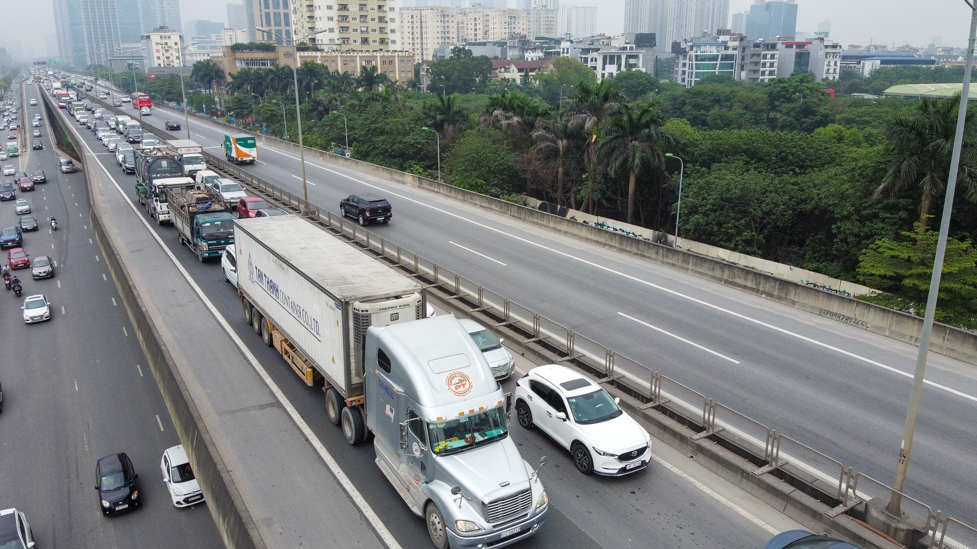 Đề xuất giảm tốc độ đường vành đai 3 trên cao xuống 60 km/h - Ảnh 1. Đề xuất giảm tốc độ đường vành đai 3 trên cao xuống 60 km/h - Ảnh 1.