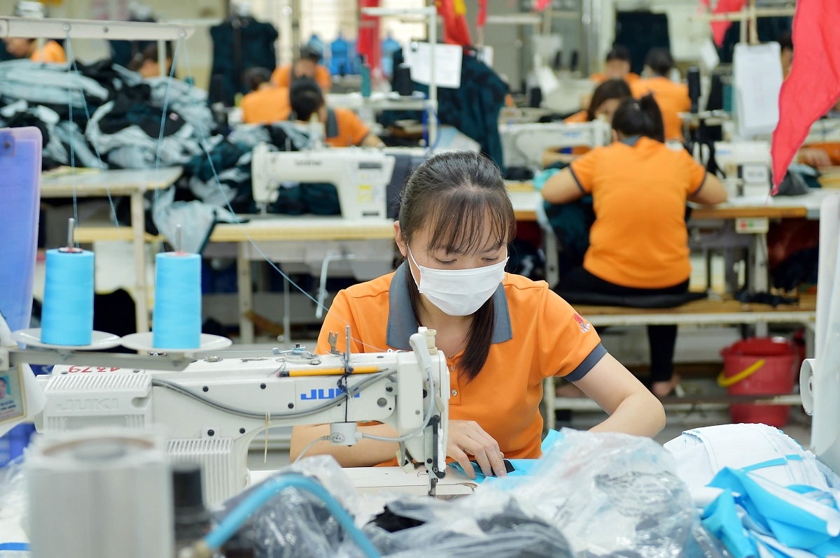 HSBC: EVFTA giúp Việt Nam đi đầu về sản xuất, thương mại và tiêu dùng - Ảnh 1. HSBC: EVFTA giúp Việt Nam đi đầu về sản xuất, thương mại và tiêu dùng - Ảnh 1.