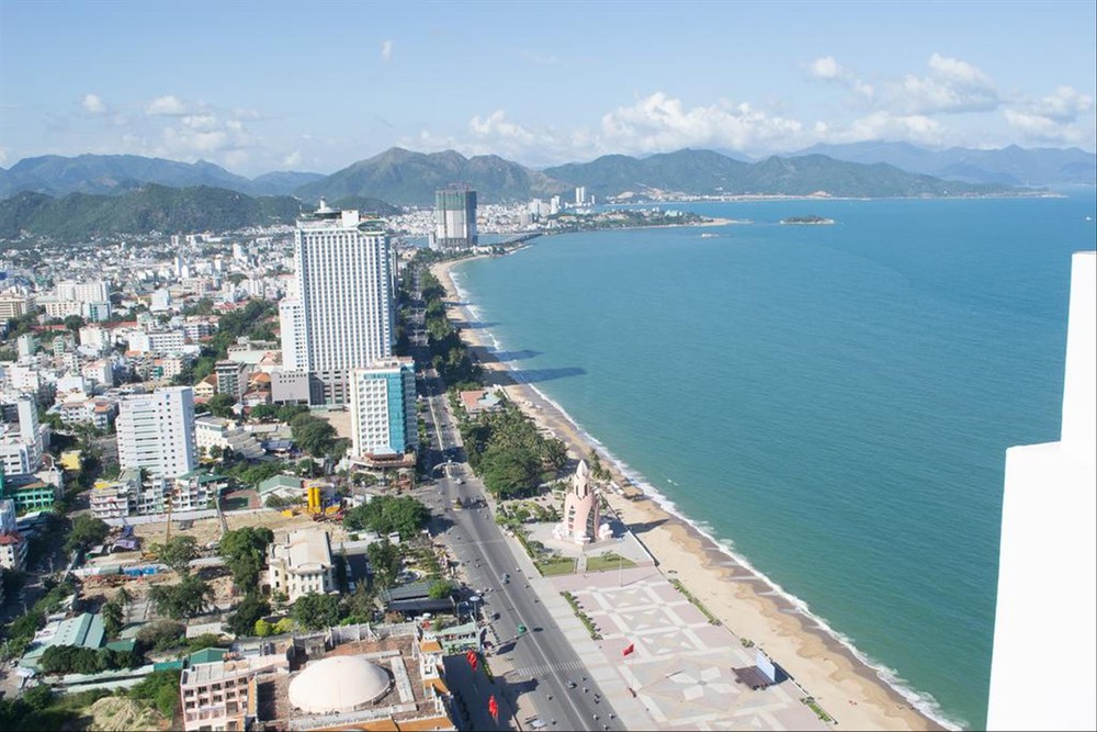 Lo ngại condotel tiếp tục vỡ trận - Ảnh 1. Lo ngại condotel tiếp tục vỡ trận - Ảnh 1.