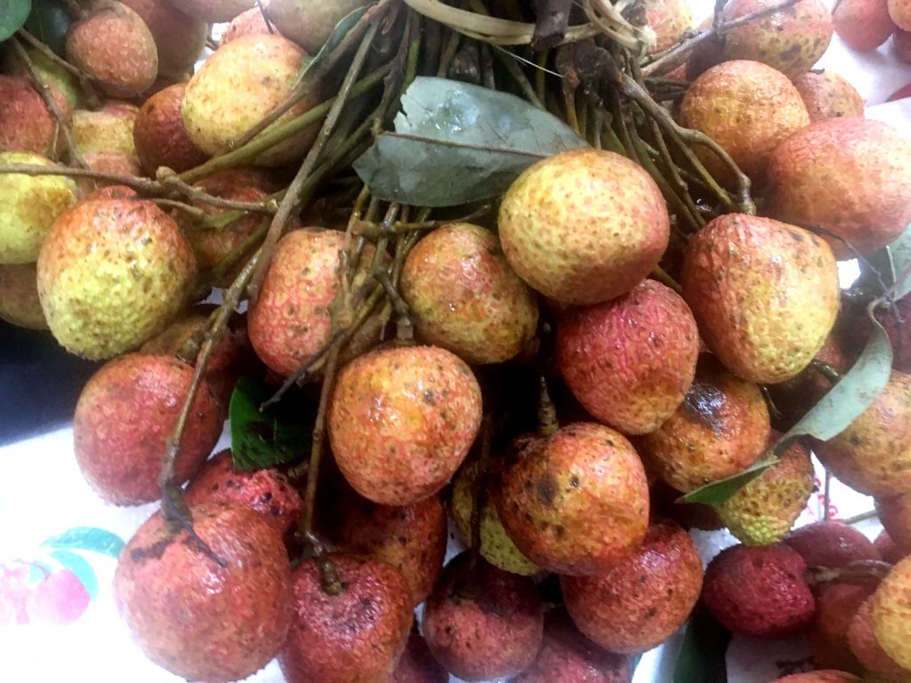 Người dân 'săn' quần áo siêu rẻ tại BigC Miền Đông trước ngày đóng cửa - Ảnh 11.