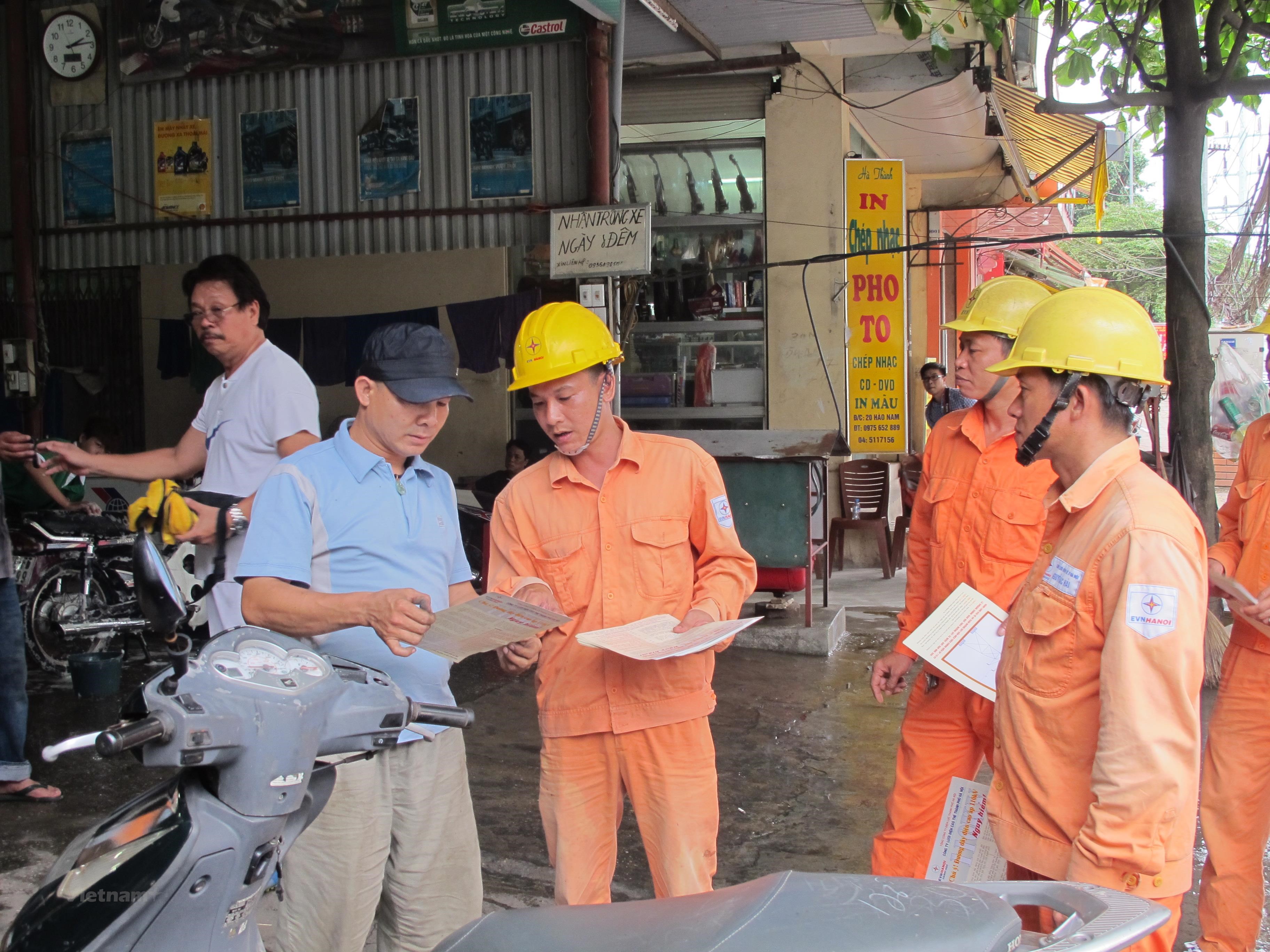 Bộ Công Thương nói thông tin '100% người dân hài lòng về việc tăng giá điện' là bịa đặt - Ảnh 1. Bộ Công Thương nói thông tin '100% người dân hài lòng về việc tăng giá điện' là bịa đặt - Ảnh 1.