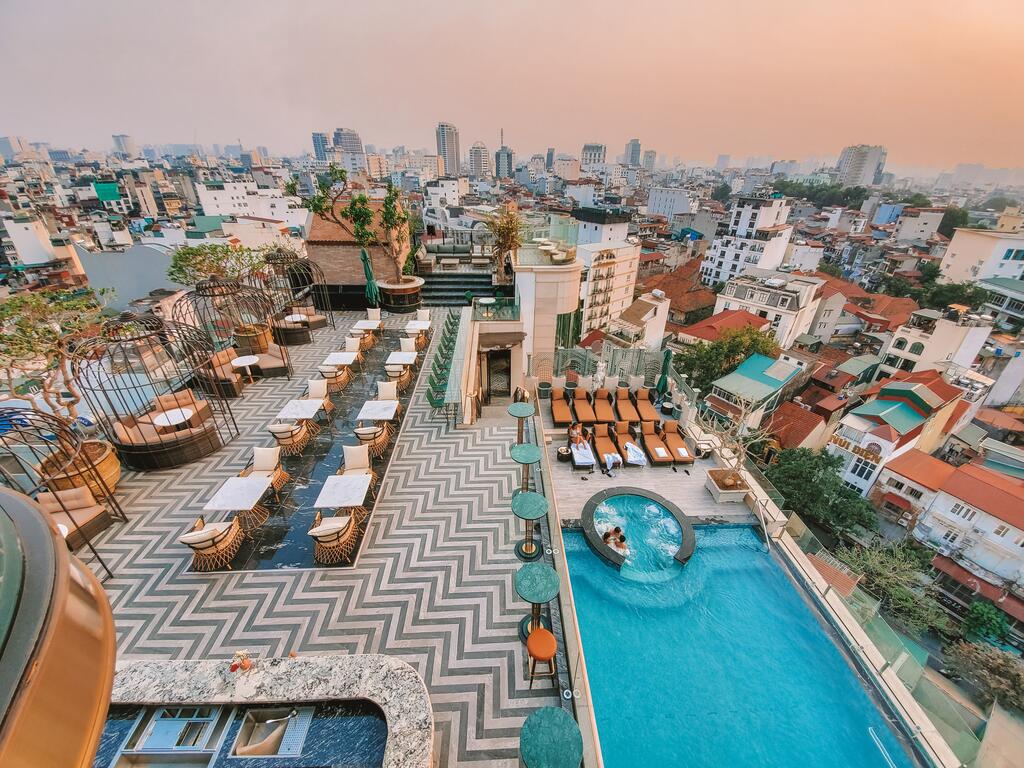Top 3 khách sạn 5 sao gần hồ Gươm được nhiều du khách yêu thích - Ảnh 2. Top 3 khách sạn 5 sao gần hồ Gươm được nhiều du khách yêu thích - Ảnh 2.