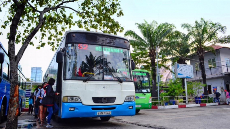 TP HCM trợ giá thêm 161 tỉ đồng để duy trì hoạt động xe buýt - Ảnh 1.
