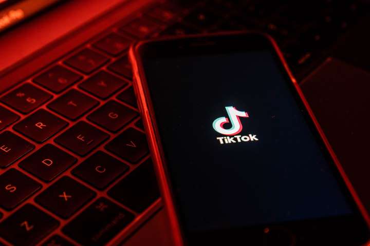 Mỹ sẽ hành động mạnh tay với TikTok và WeChat, cân nhắc cấm cả hai ứng dụng - Ảnh 1.