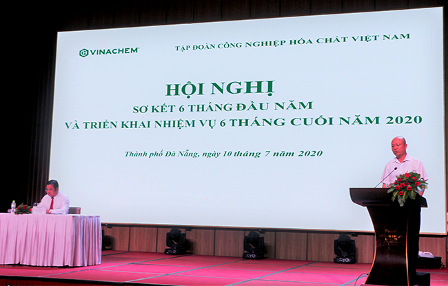 Nửa đầu năm Vinachem lỗ hơn nghìn tỉ đồng, dự kiến tiếp tục lỗ hơn 500 tỉ trong quý III - Ảnh 1. Nửa đầu năm Vinachem lỗ hơn nghìn tỉ đồng, dự kiến tiếp tục lỗ hơn 500 tỉ trong quý III - Ảnh 1.