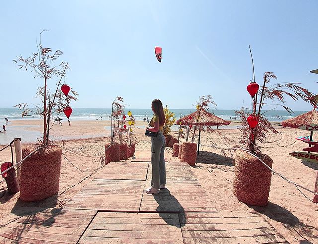 Giá vé vào cổng Coco Beach Lagi Bình Thuận mới nhất: Ngàn góc sống ảo cùng biển xanh với chi phí siêu hấp dẫn - Ảnh 6. Giá vé vào cổng Coco Beach Lagi Bình Thuận mới nhất: Ngàn góc sống ảo cùng biển xanh với chi phí siêu hấp dẫn - Ảnh 6.