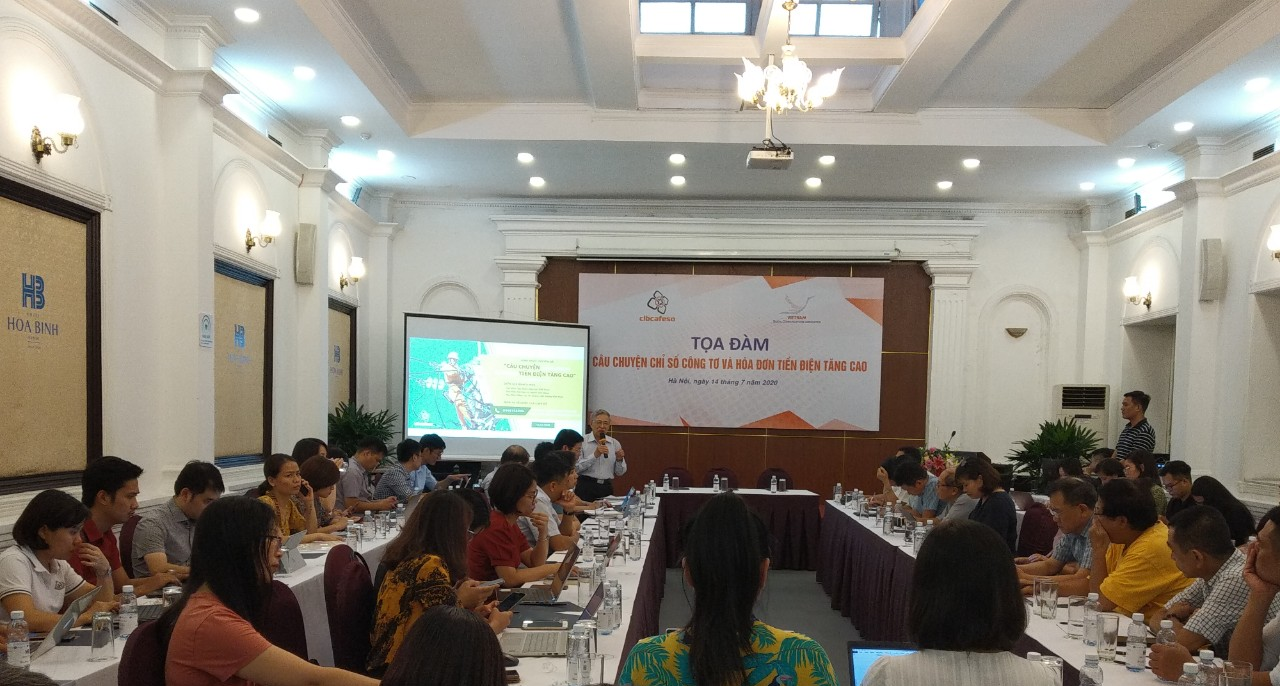 Duy trì giá điện bậc thang để hướng tới sự văn minh - Ảnh 1. Duy trì giá điện bậc thang để hướng tới sự văn minh - Ảnh 1.