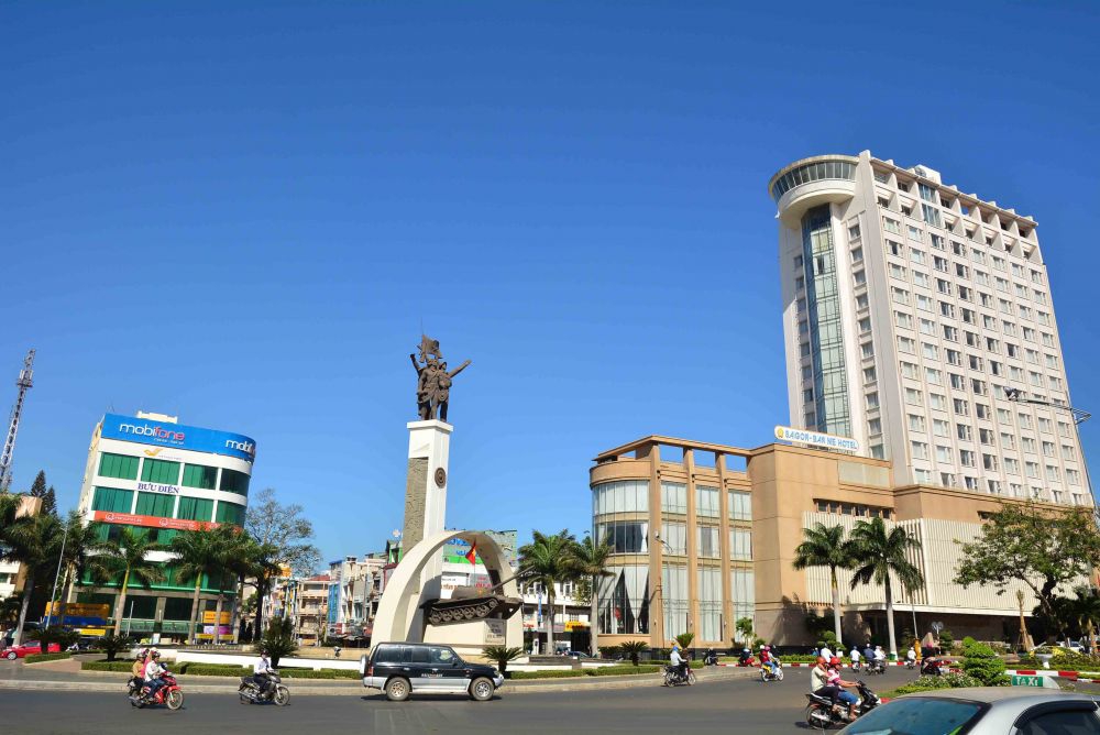 Đến 2025: TP Buôn Ma Thuột phấn đấu đạt tăng trưởng kinh tế 11%/năm - Ảnh 1. Đến 2025: TP Buôn Ma Thuột phấn đấu đạt tăng trưởng kinh tế 11%/năm - Ảnh 1.