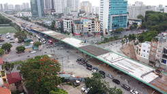 Cầu vượt nút giao Hoàng Quốc Việt - Nguyễn Văn Huyên sắp thông xe, nhiều khu đô thị lớn hưởng lợi