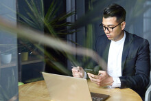 Học cách thúc đẩy bản thân để gắn bó với kế hoạch tài chính và gia tăng tiền tiết kiệm