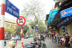 Hà Nội: Điều chỉnh xe taxi lưu thông hai chiều trên phố Phủ Doãn