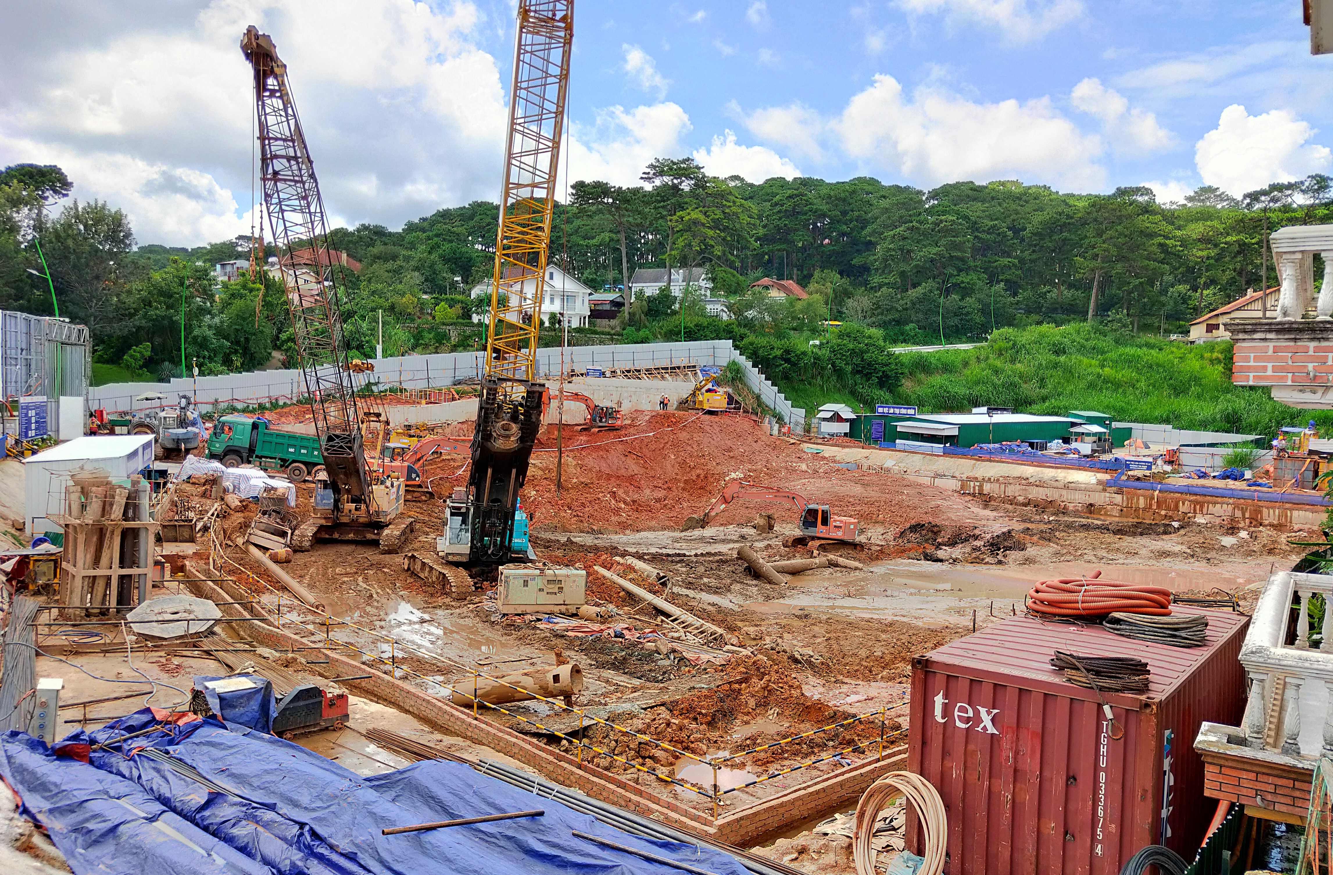 Thanh tra tại Lâm Đồng: Nhiều sai phạm khi cho thuê 5.000m2 đất công viên làm khu trưng bày ô tô - Ảnh 3. Thanh tra tại Lâm Đồng: Nhiều sai phạm khi cho thuê 5.000m2 đất công viên làm khu trưng bày ô tô - Ảnh 3.