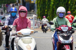 Dự báo thời tiết Hà Nội hôm nay 19/7: Nắng nóng tiếp tục gia tăng, có nơi lên 40 độ vào ngày cuối tuần