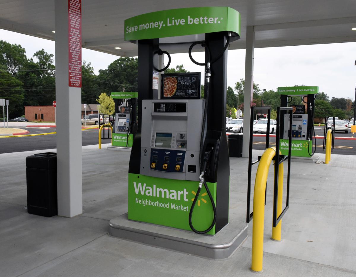 Walmart Is Going All Out to Lure Amazon Customers - Ảnh 1.
