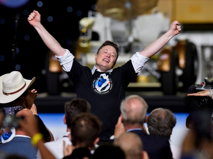 Elon Musk trở thành người giàu thứ 5 thế giới - Ảnh 1.