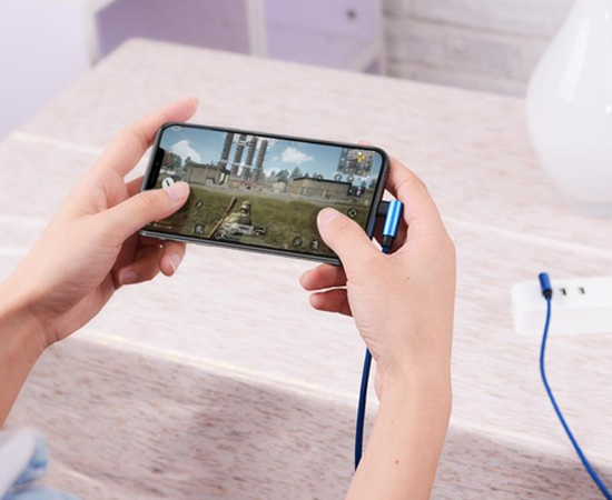 Tổng hợp 5 cách sạc pin điện thoại đúng chuẩn để tăng tuổi thọ cho điện thoại - Ảnh 3. Tổng hợp 5 cách sạc pin điện thoại đúng chuẩn để tăng tuổi thọ cho điện thoại - Ảnh 3.