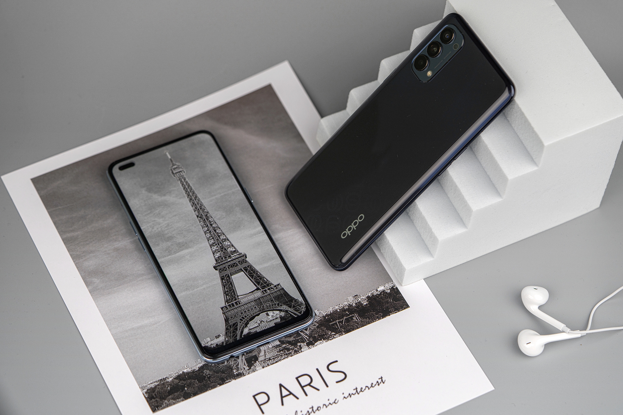 Đâu là điểm giúp OPPO Reno 4 chinh phục người dùng ngay từ cái nhìn đầu tiên? - Ảnh 2. Đâu là điểm giúp OPPO Reno 4 chinh phục người dùng ngay từ cái nhìn đầu tiên? - Ảnh 2.