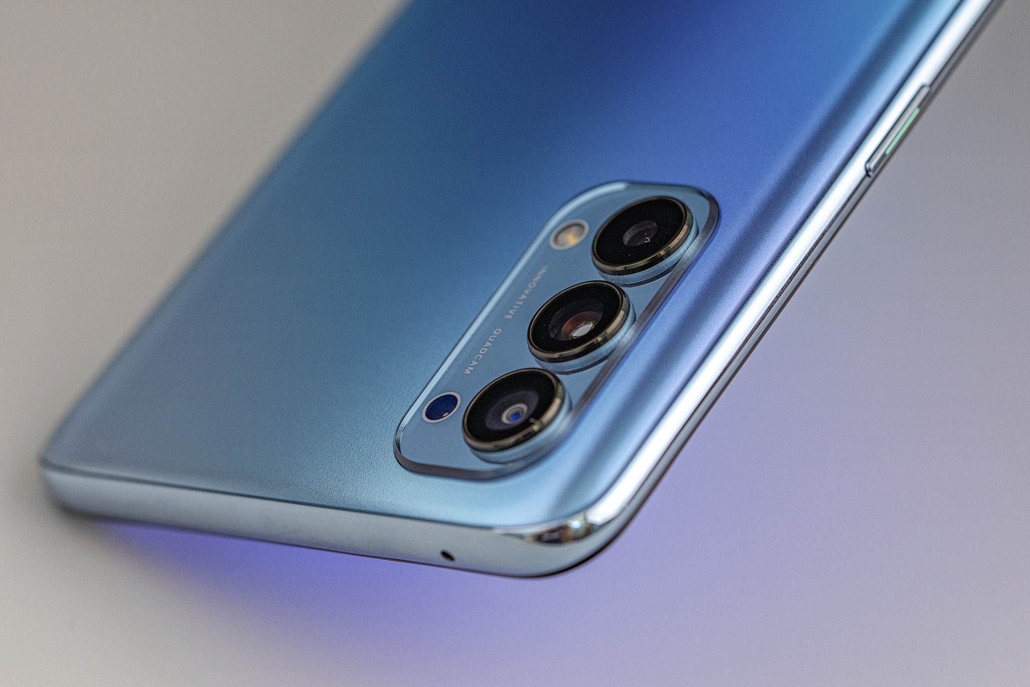 Đâu là điểm giúp OPPO Reno 4 chinh phục người dùng ngay từ cái nhìn đầu tiên? - Ảnh 4. Đâu là điểm giúp OPPO Reno 4 chinh phục người dùng ngay từ cái nhìn đầu tiên? - Ảnh 4.