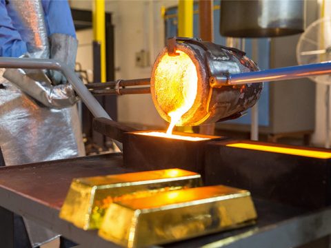 Với đà tăng liên tục của giá vàng, ngành khai thác vàng cần đầu tư thêm 37 tỉ USD để duy trì nguồn cung - Ảnh 1. Với đà tăng liên tục của giá vàng, ngành khai thác vàng cần đầu tư thêm 37 tỉ USD để duy trì nguồn cung - Ảnh 1.
