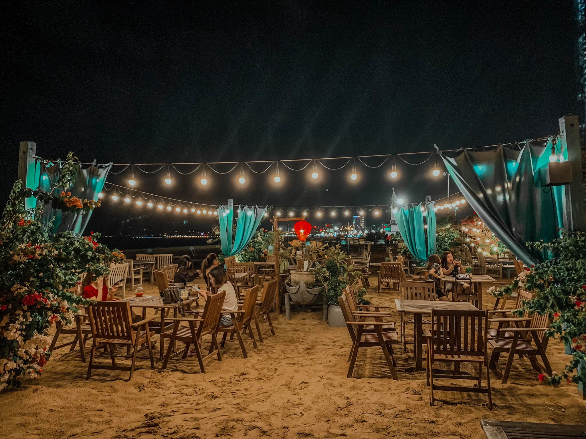 Check in Surf Bar Quy Nhơn - quán đồ uống thơm ngon, view biển mát tầm mắt - Ảnh 3. Check in Surf Bar Quy Nhơn - quán đồ uống thơm ngon, view biển mát tầm mắt - Ảnh 3.