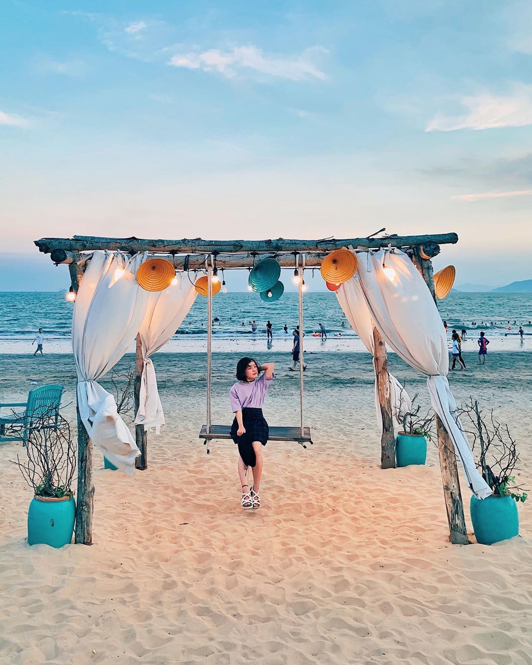 Check in Surf Bar Quy Nhơn - quán đồ uống thơm ngon, view biển mát tầm mắt - Ảnh 4. Check in Surf Bar Quy Nhơn - quán đồ uống thơm ngon, view biển mát tầm mắt - Ảnh 4.