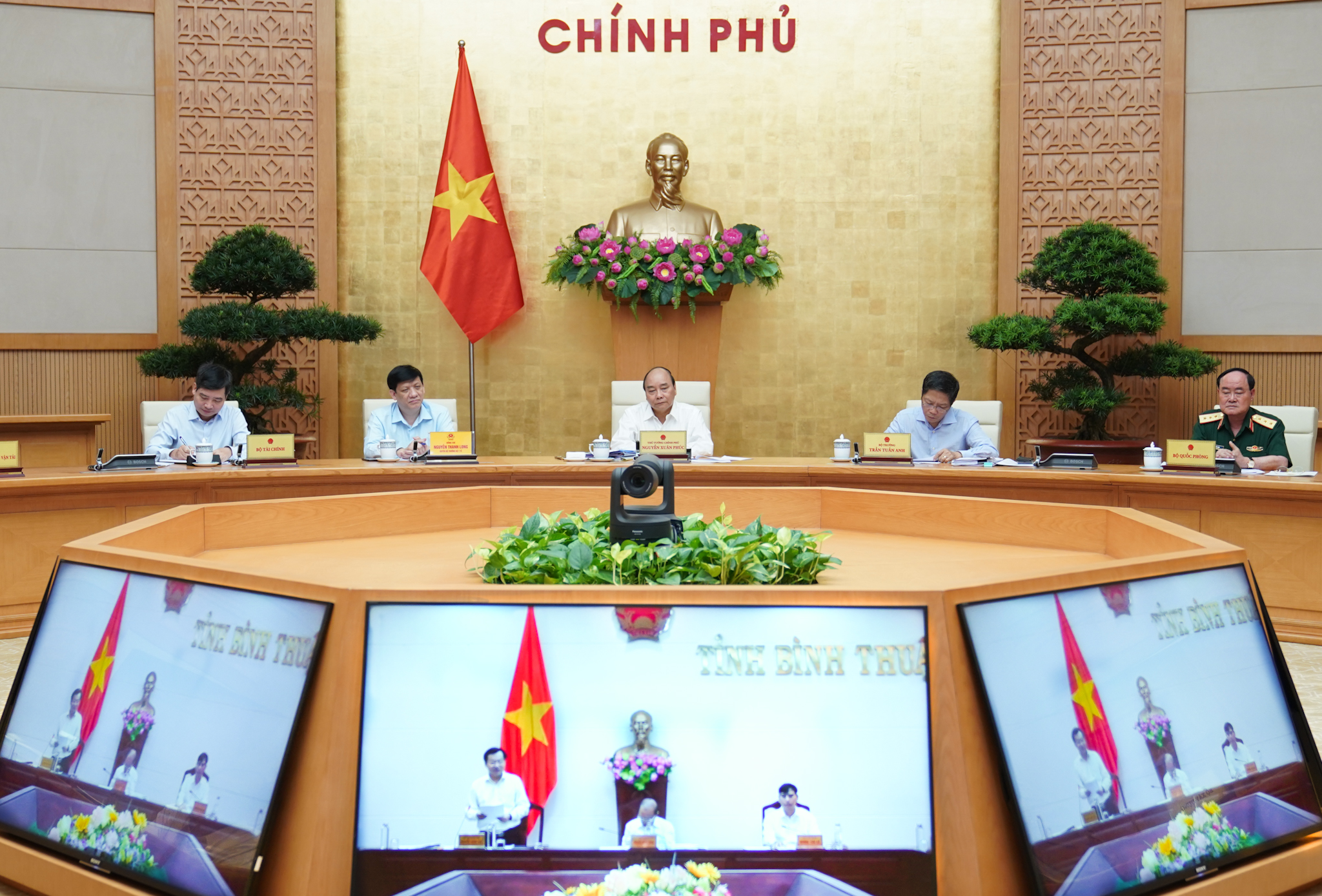 Chỉ đạt 42% kế hoạch, Bình Thuận cam kết đạt 100% giải ngân vốn đầu tư công vào cuối năm - Ảnh 2.