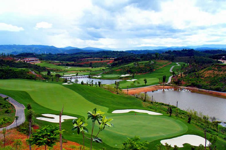 Thủ tướng duyệt chủ trương đầu tư sân golf 800 tỉ đồng ở Quảng Bình - Ảnh 1. Thủ tướng duyệt chủ trương đầu tư sân golf 800 tỉ đồng ở Quảng Bình - Ảnh 1.