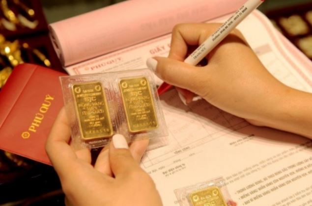 Giá vàng hôm nay 23/7: Vàng trong nước tăng 550.000 đồng/lượng chiều bán ra - Ảnh 2. Giá vàng hôm nay 23/7: Vàng trong nước tăng 550.000 đồng/lượng chiều bán ra - Ảnh 2.