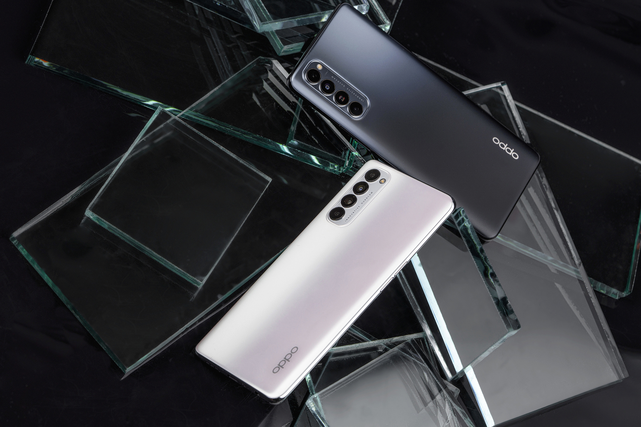 Ngắm Oppo Reno 4 Pro chất từng đường nét, ấn tượng với 4 camera siêu nhạy kèm sạc nhanh siêu tốc - Ảnh 9. Ngắm Oppo Reno 4 Pro chất từng đường nét, ấn tượng với 4 camera siêu nhạy kèm sạc nhanh siêu tốc - Ảnh 9.