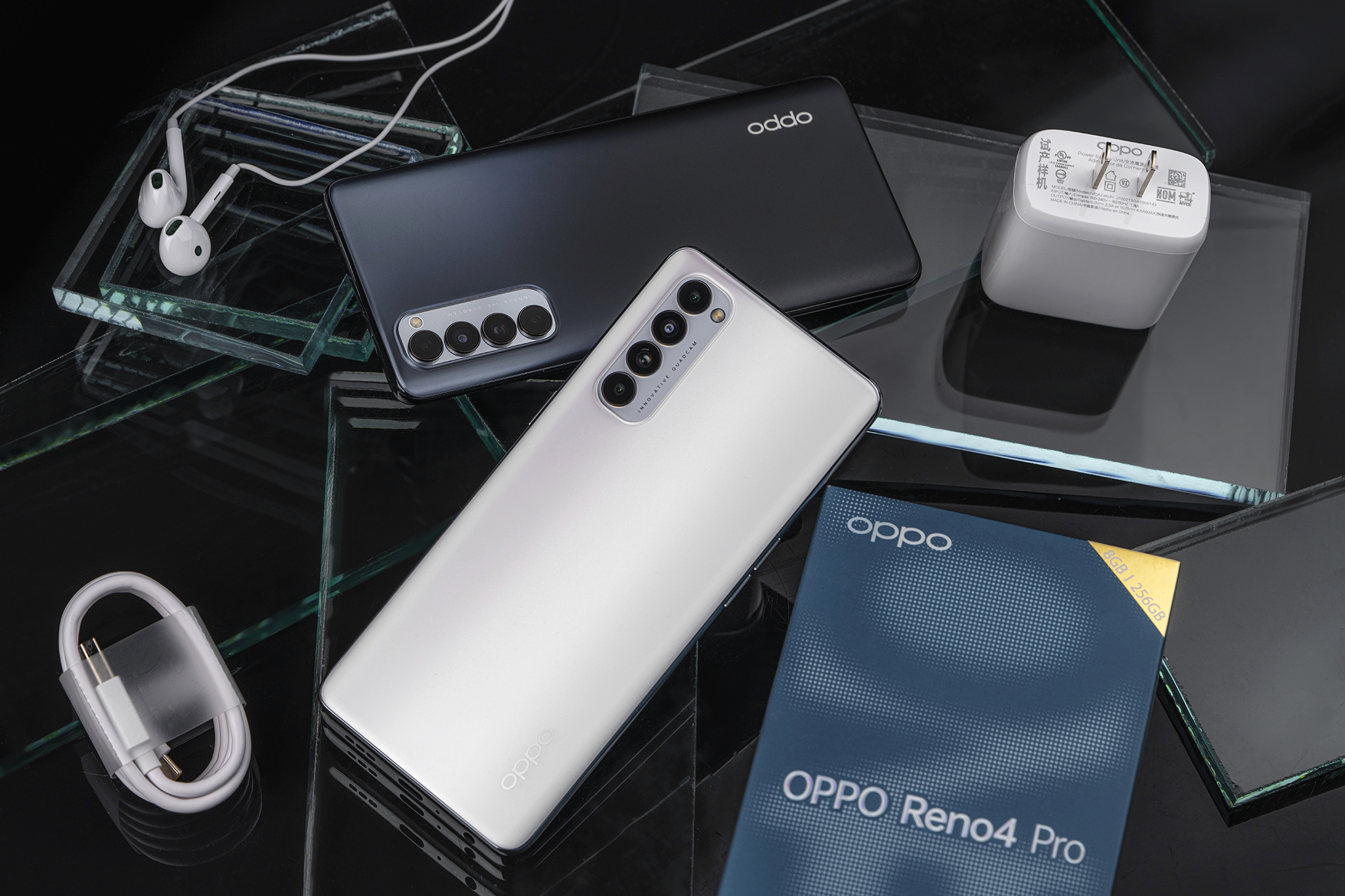 Ngắm Oppo Reno 4 Pro chất từng đường nét, ấn tượng với 4 camera siêu nhạy kèm sạc nhanh siêu tốc - Ảnh 6. Ngắm Oppo Reno 4 Pro chất từng đường nét, ấn tượng với 4 camera siêu nhạy kèm sạc nhanh siêu tốc - Ảnh 6.