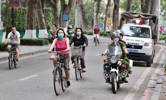 Hà Nội khuyến cáo người dân rửa tay, đeo khẩu trang sau ca nghi mắc Covid-19 ở Đà Nẵng - Ảnh 1. Hà Nội khuyến cáo người dân rửa tay, đeo khẩu trang sau ca nghi mắc Covid-19 ở Đà Nẵng - Ảnh 1.