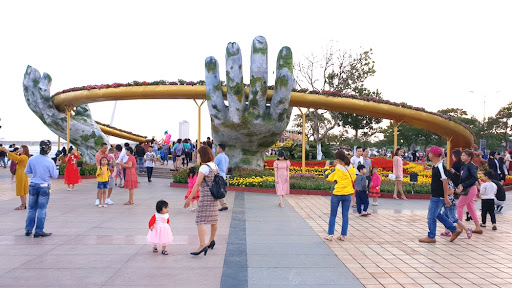 Vé và tour đi Đà Nẵng được hoàn lại không mất phí? - Ảnh 1. Vé và tour đi Đà Nẵng được hoàn lại không mất phí? - Ảnh 1.