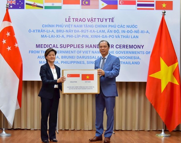 Các công ty Singapore muốn hợp tác với Việt Nam về công nghệ cao và năng lượng tái tạo - Ảnh 1.