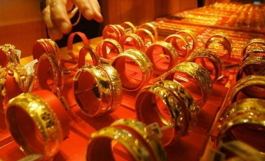 Giá vàng hôm nay 27/7: Vàng SJC bật tăng 1,15 triệu đồng/lượng - Ảnh 2. Giá vàng hôm nay 27/7: Vàng SJC bật tăng 1,15 triệu đồng/lượng - Ảnh 2.